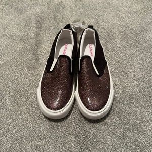 Old navy easy peasy pull on sneakers for kids